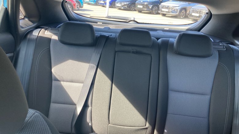 Hyundai i30 1.4 Blue Drive SE Nav 5dr Petrol Hatchback